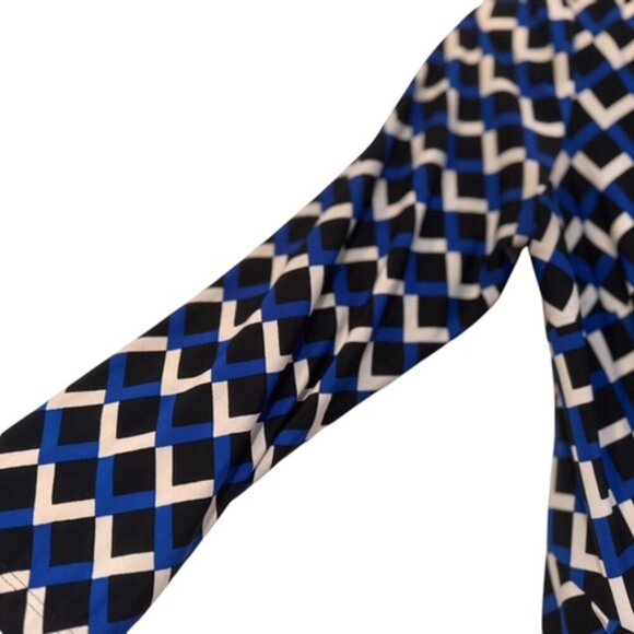 Roz & Ali Faux Wrap Dress Blue Geometric Print Size Medium - Picture 2 of 6